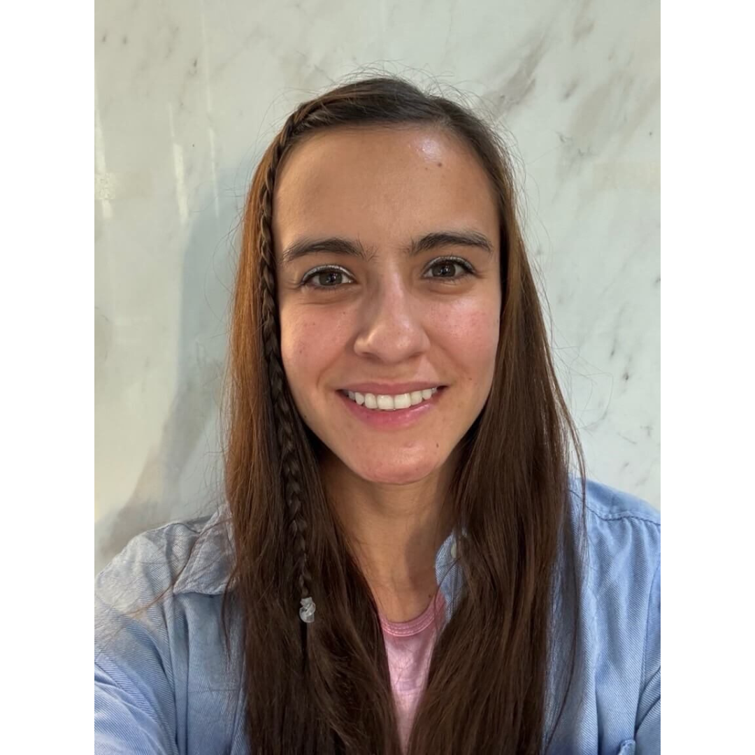 <em>Lucía M.</em>